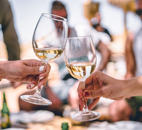 Wedding Wine Pairings by Menu: What to Serve with Chicken, Beef, Fish & Vegetarian Dishes